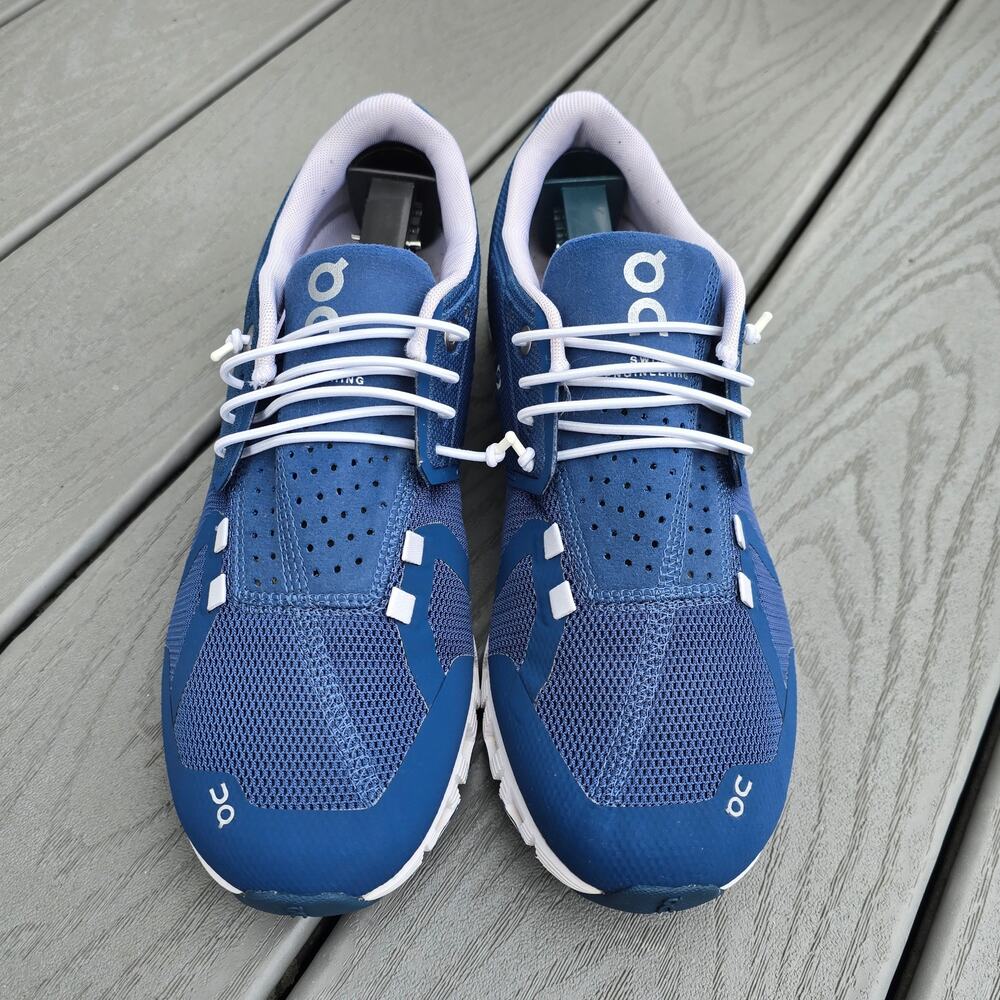 On Cloud Women's Cloud 5 Running Shoes Blue, Size 8.5